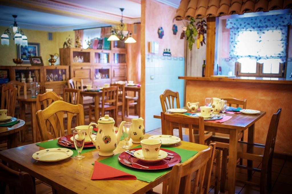 Hosteria Los Laureles Noja Bagian luar foto